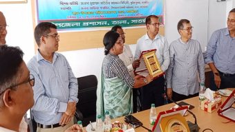 তালায় এসএসসি ও সমমান পরীক্ষায় শতভাগ পাশ এবং বিশেষ কৃতিত্ব শিক্ষাপ্রতিষ্ঠানে সম্মাননা প্রদান